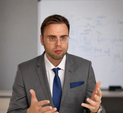 Кирилл Смирнов озвучил свой взгляд на будущее биткоина и криптовалют после текущих коррекций